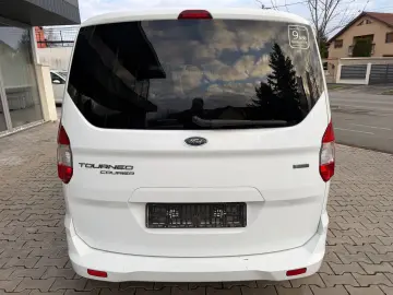 Ford Tourneo-Courier