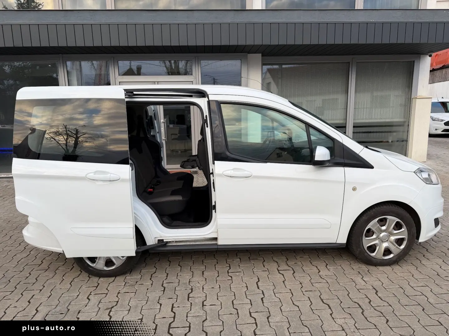 Ford Tourneo-Courier