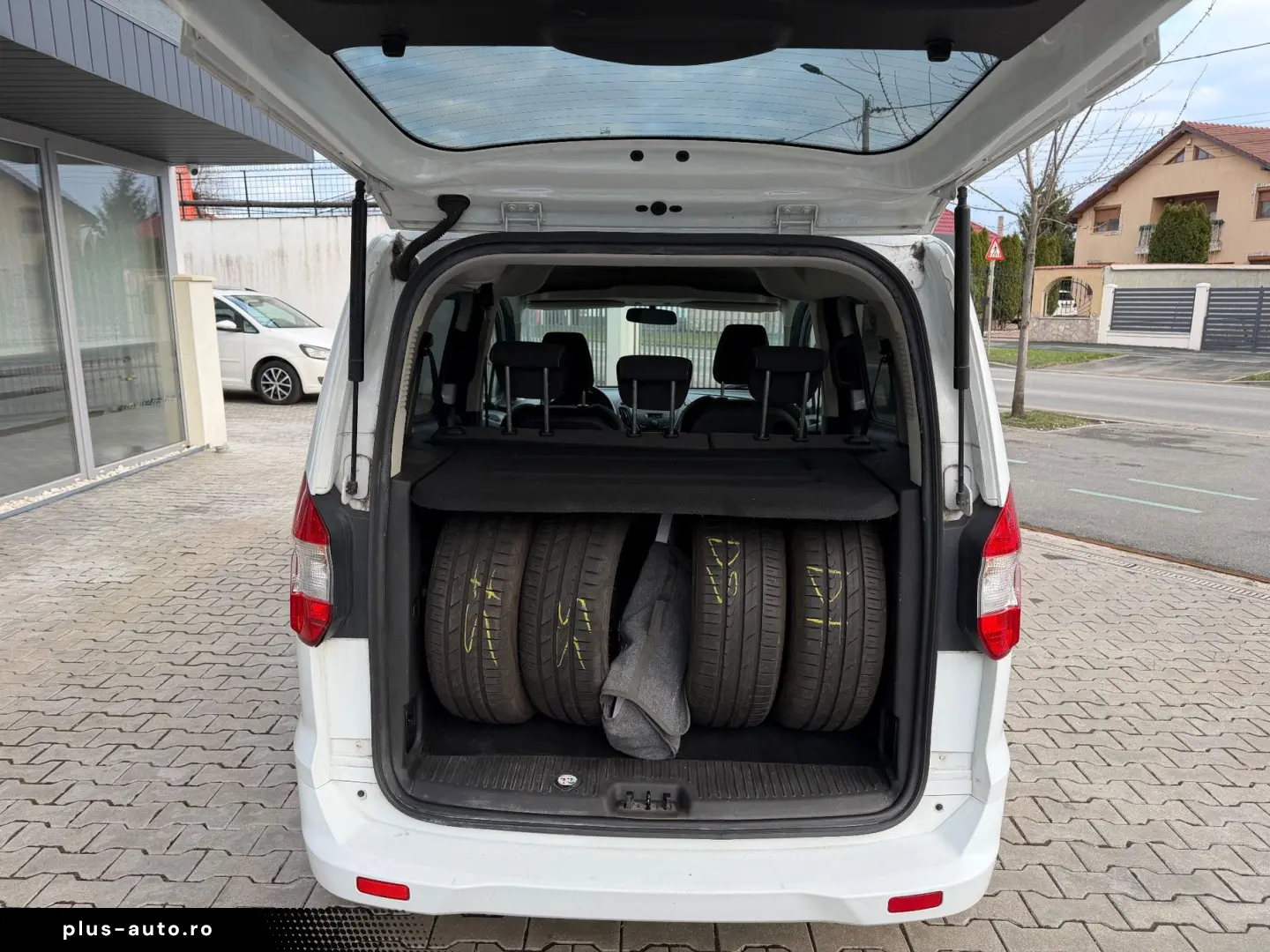 Ford Tourneo-Courier