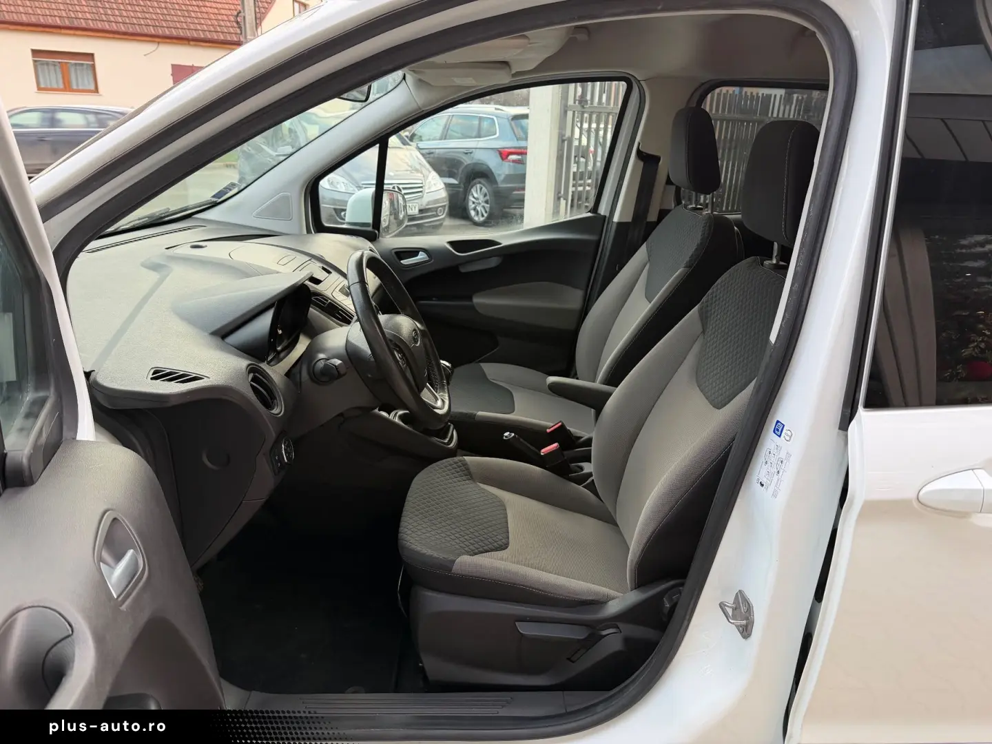 Ford Tourneo-Courier