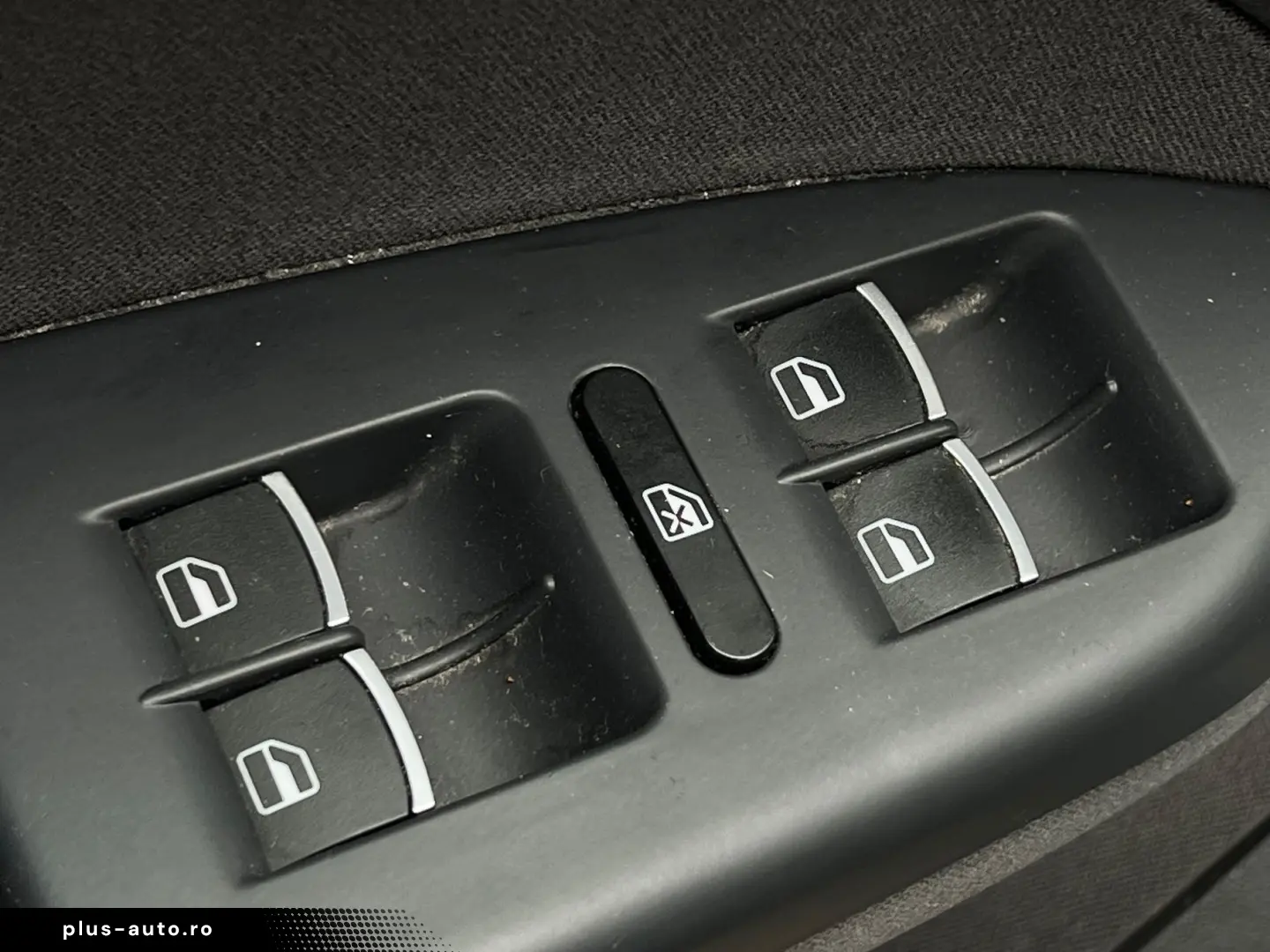 Volkswagen Touran Gen-I-2003-2015