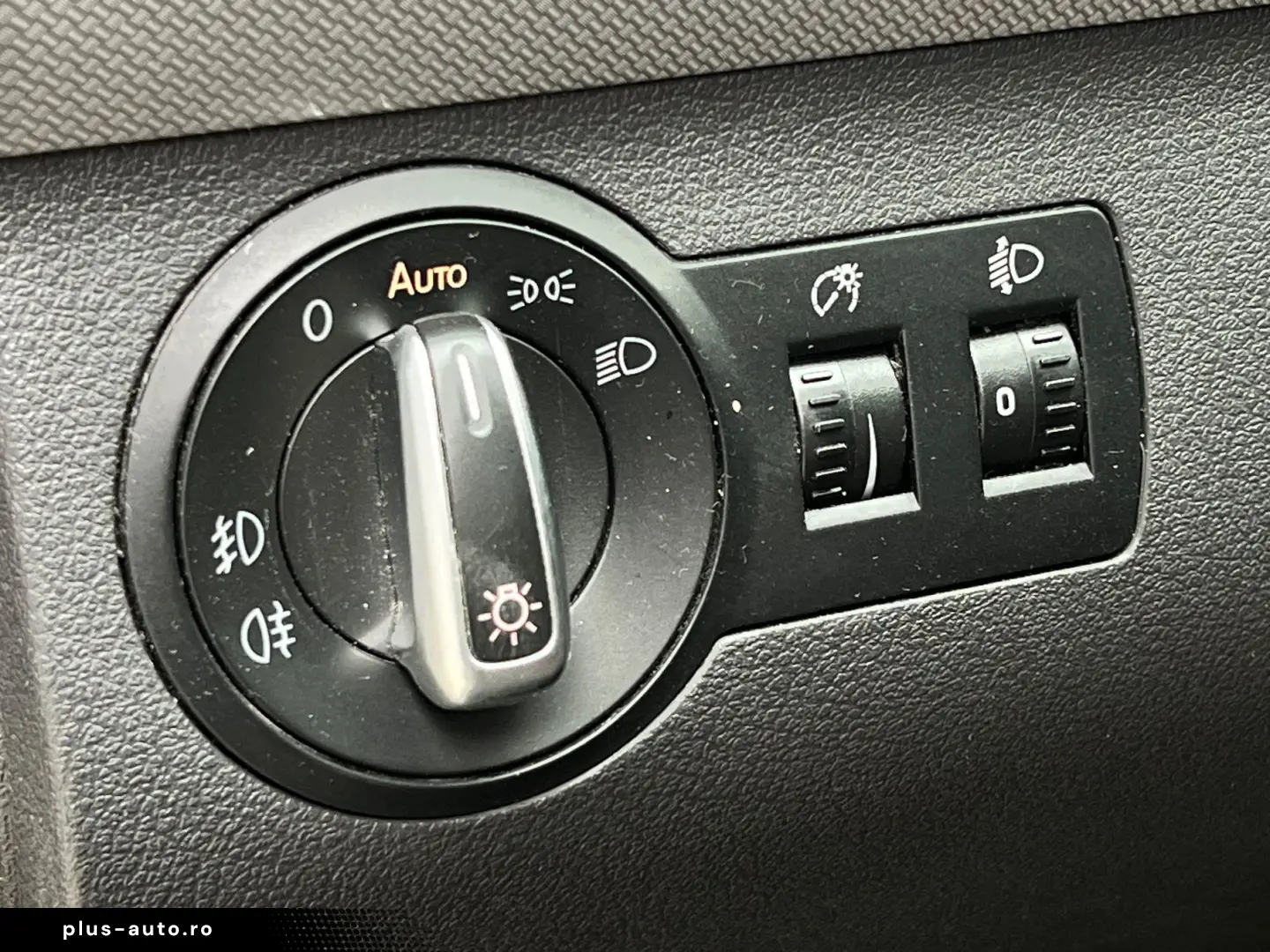 Volkswagen Touran Gen-I-2003-2015