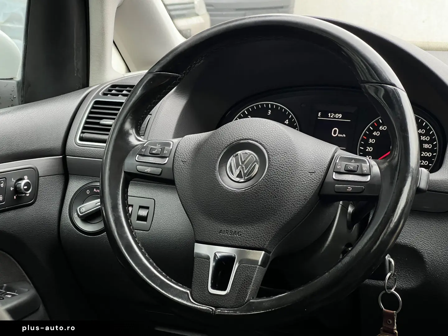 Volkswagen Touran Gen-I-2003-2015