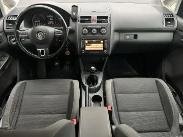 Volkswagen Touran Gen-I-2003-2015