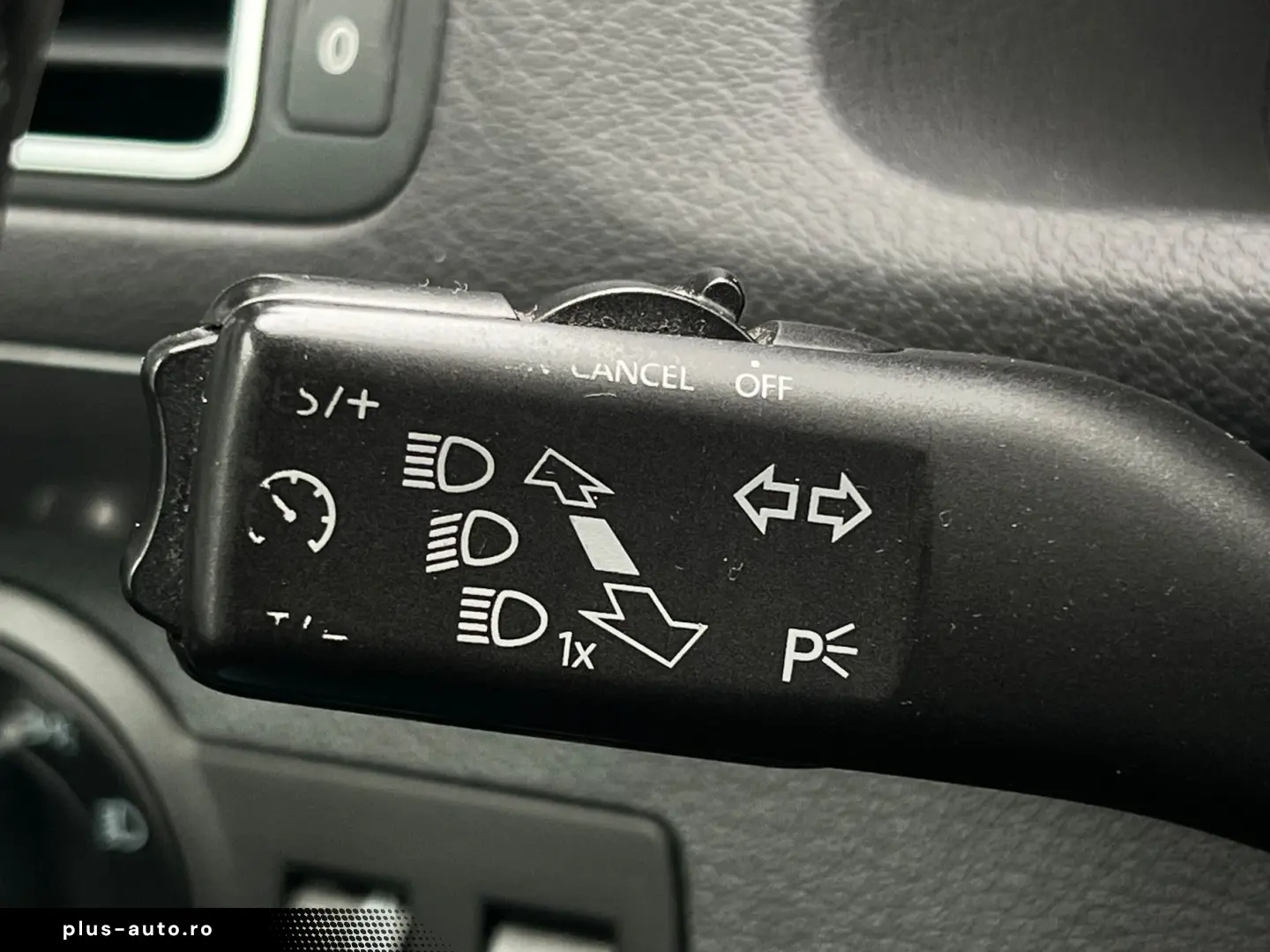 Volkswagen Touran Gen-I-2003-2015