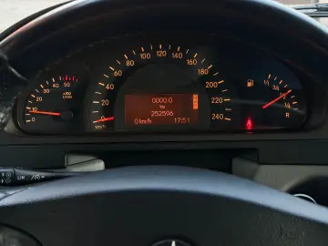 Mercedes-Benz G Gen-W463-1989-2018