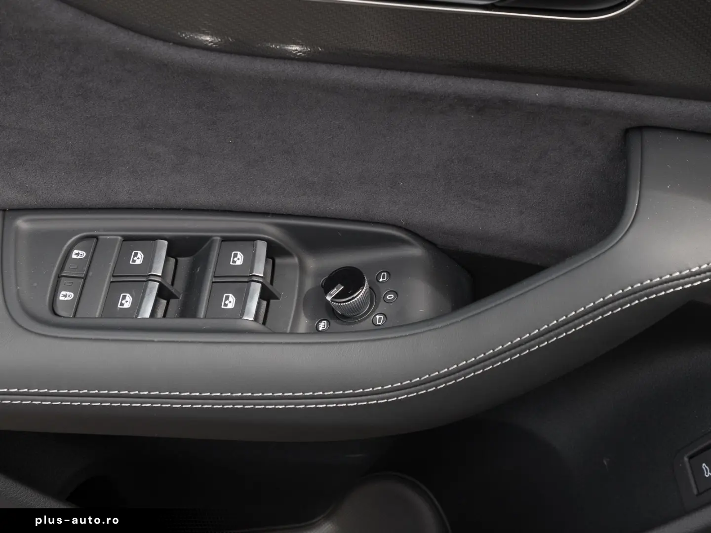 AUDI RSQ8 TFSI Q BLACK-OPTIK KERAMIK 360  HD-MATRIX B