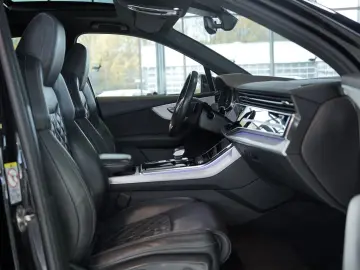 AUDI Q7 50 TDI q. S line  1.H    Virtual Pano B&O