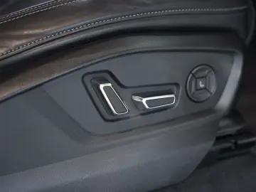 AUDI Q7 50 TDI q. S line  1.H    Virtual Pano B&O