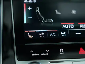 AUDI Q7 50 TDI q. S line  1.H    Virtual Pano B&O