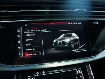 AUDI Q7 50 TDI q. S line  1.H    Virtual Pano B&O