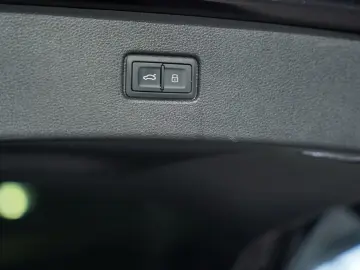 AUDI Q7 50 TDI q. S line  1.H    Virtual Pano B&O