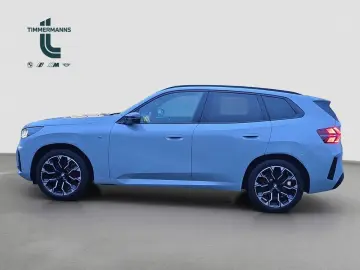 BMW X3 M50 Pano IconicGlow