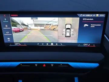 BMW X3 M50 Pano IconicGlow