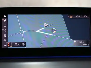 BMW 530e Lim. Aut. Sport Line AHK KAMERA HEADUP NAV