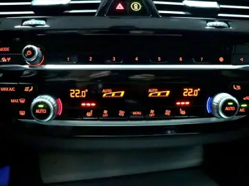 BMW 530e Lim. Aut. Sport Line AHK KAMERA HEADUP NAV