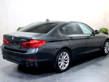 BMW 530e Lim. Aut. Sport Line AHK KAMERA HEADUP NAV