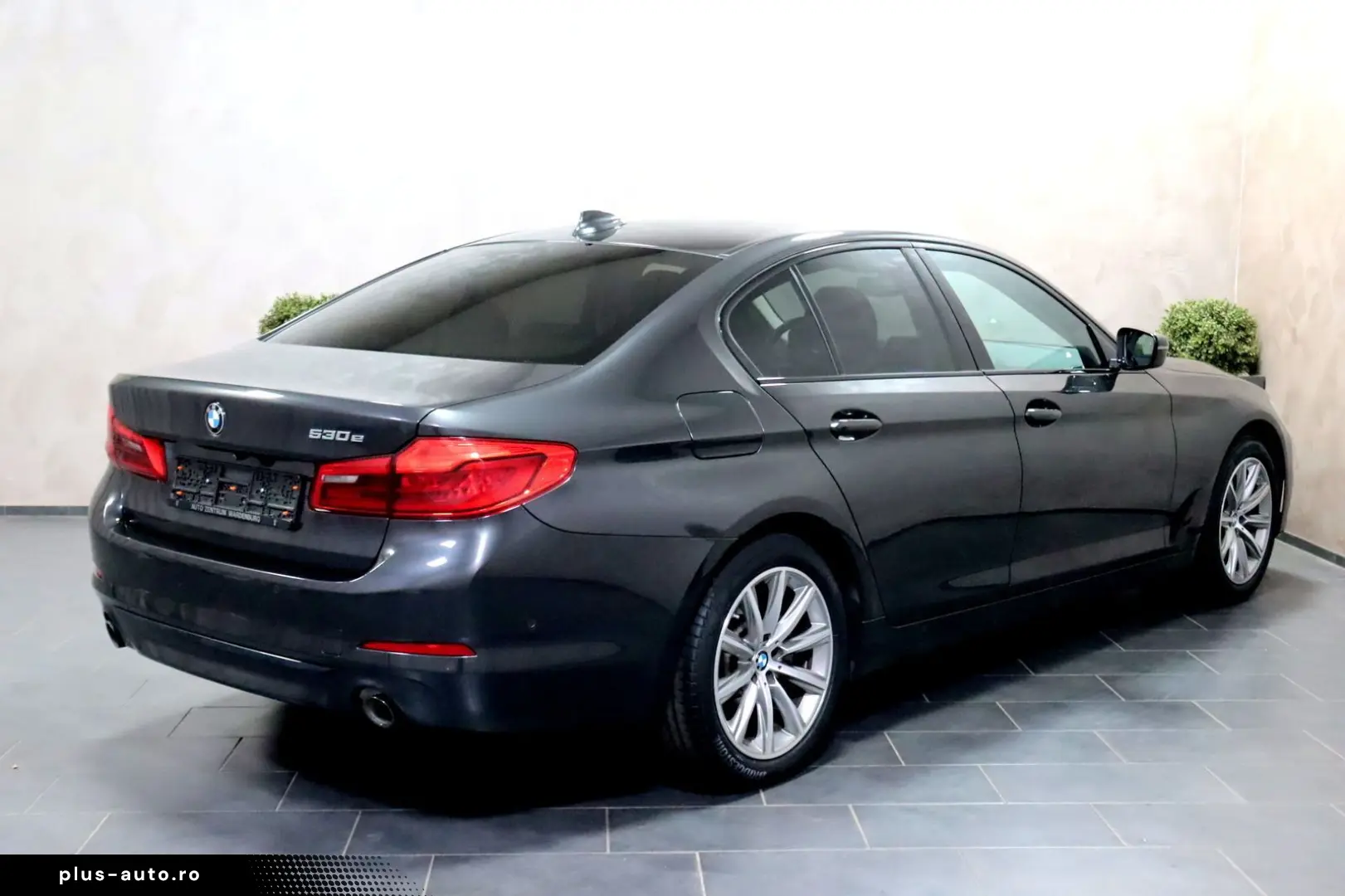 BMW 530e Lim. Aut. Sport Line AHK KAMERA HEADUP NAV