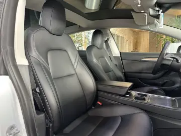 TESLA Model 3 Pano. Wärmepumpe R.Cam Premium-Sound PDC