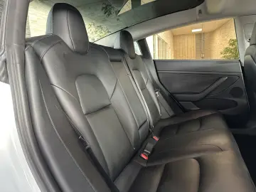 TESLA Model 3 Pano. Wärmepumpe R.Cam Premium-Sound PDC