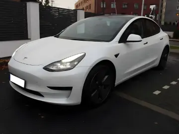 TESLA Model 3 RWD Enhanced Autopilot