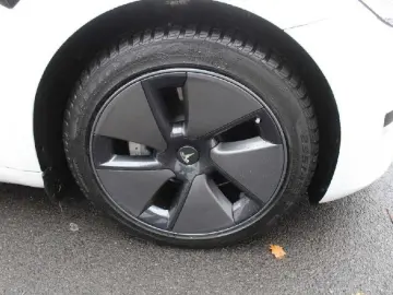 TESLA Model 3 RWD Enhanced Autopilot