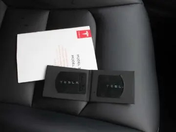 TESLA Model 3 RWD Enhanced Autopilot