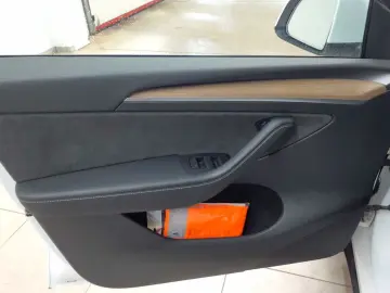 TESLA Model Y Long Range Dual Motor AWD