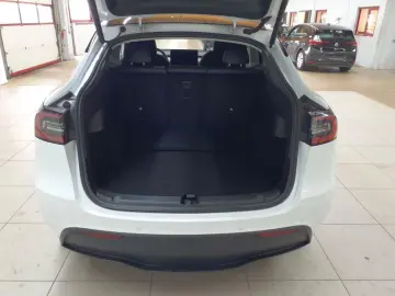 TESLA Model Y Long Range Dual Motor AWD