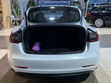 TESLA Model 3 Pano. Wärmepumpe R.Cam Premium-Sound PDC