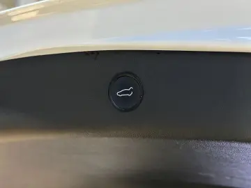 TESLA Model 3 Pano. Wärmepumpe R.Cam Premium-Sound PDC