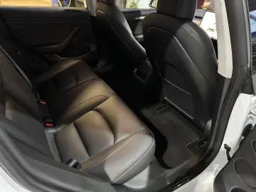 TESLA Model 3 Pano. Wärmepumpe R.Cam Premium-Sound PDC