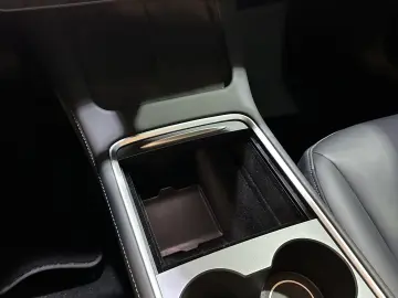 TESLA Model 3 Pano. Wärmepumpe R.Cam Premium-Sound PDC