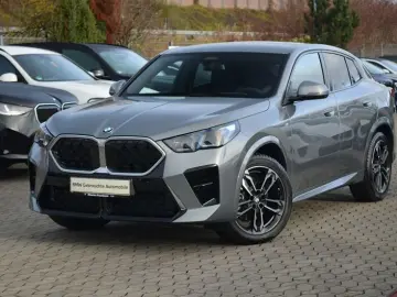 BMW X2 sDrive20i IconicGlow360