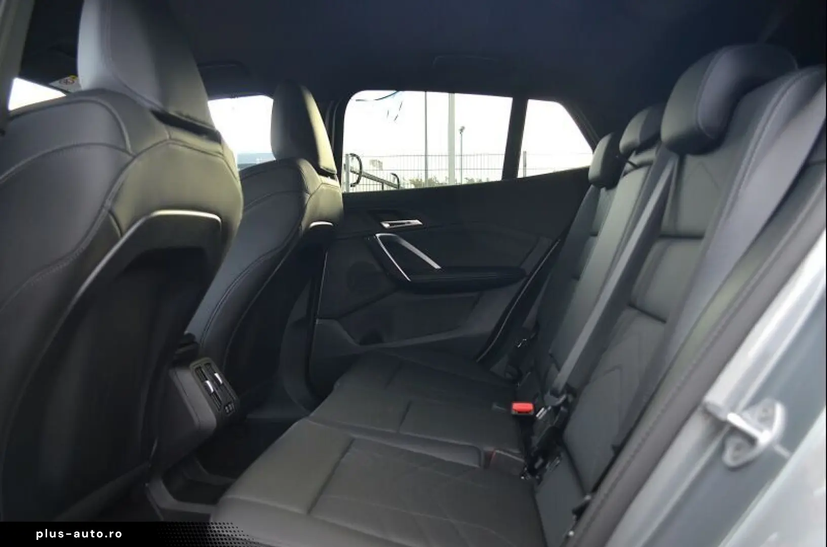 BMW X2 sDrive20i IconicGlow360