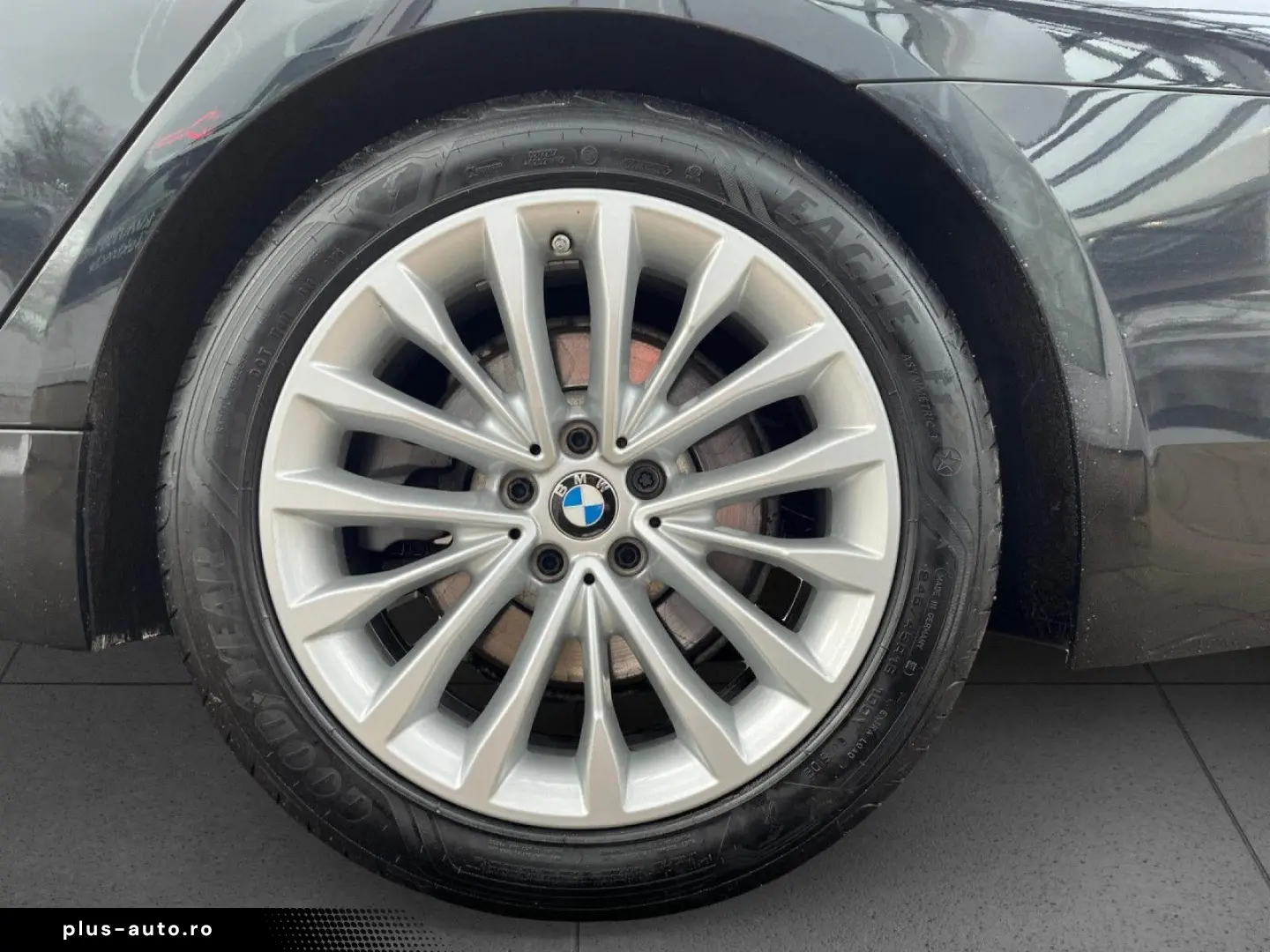 BMW 520dA Luxury Line LivePro Leder LED St Go Kamera