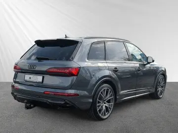 AUDI Q7 50 3.0 TDI quattro S-line NAVI AHK RÜCK.KAM P