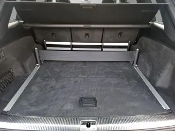 AUDI Q7 50 3.0 TDI quattro S-line NAVI AHK RÜCK.KAM P