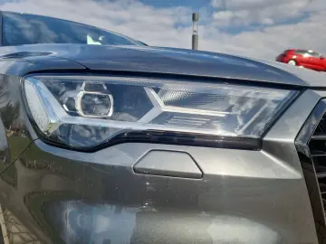 AUDI Q7 50 3.0 TDI quattro S-line NAVI AHK RÜCK.KAM P