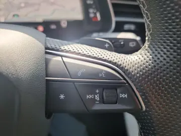 AUDI Q7 50 3.0 TDI quattro S-line NAVI AHK RÜCK.KAM P