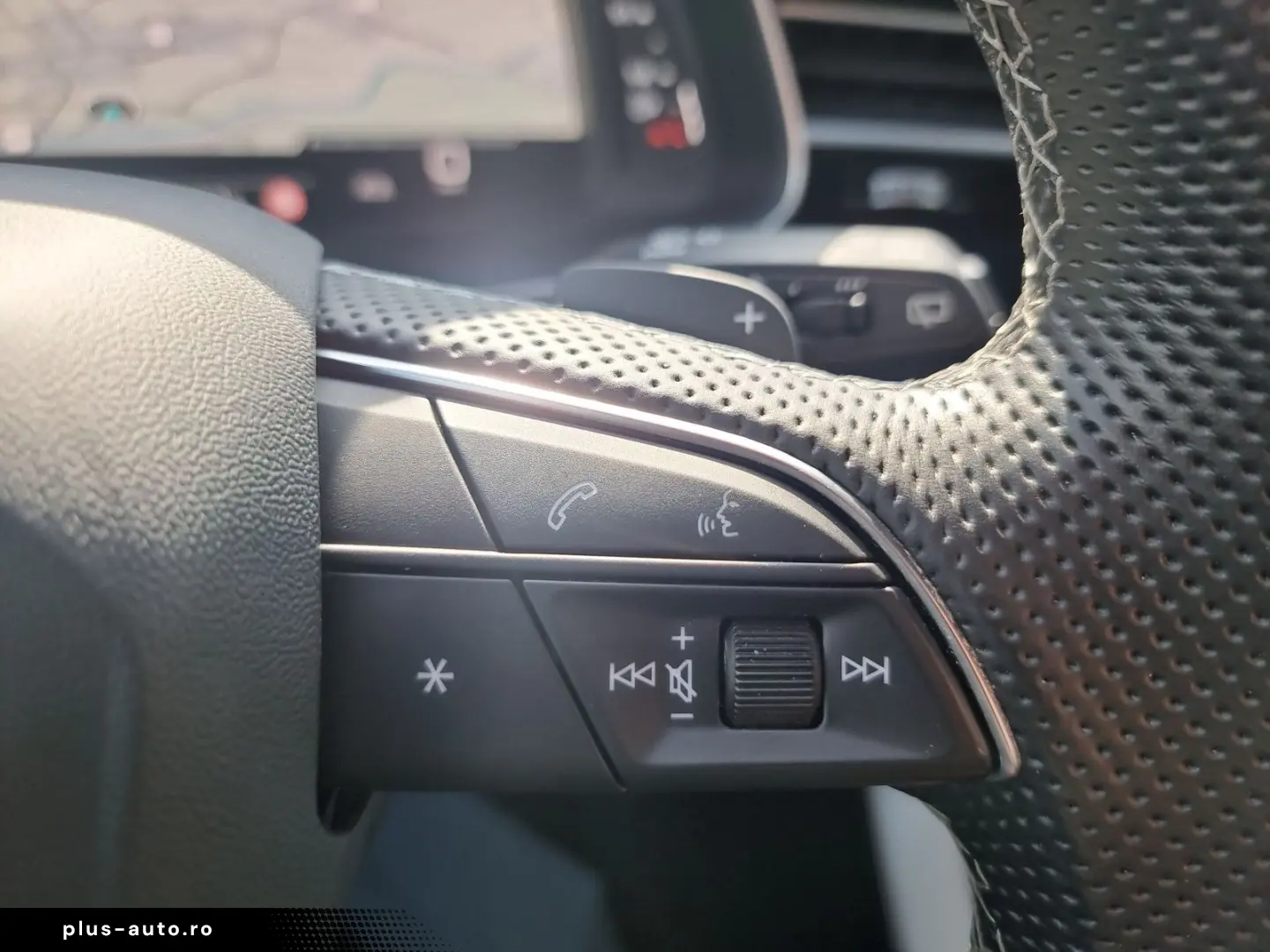 AUDI Q7 50 3.0 TDI quattro S-line NAVI AHK RÜCK.KAM P