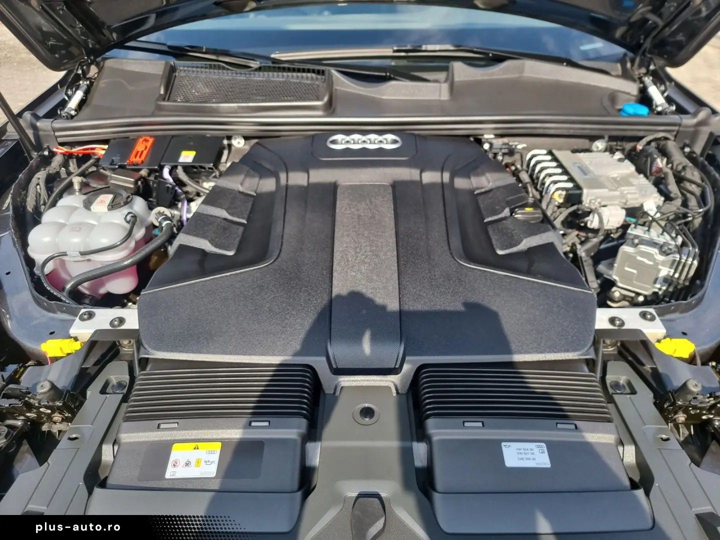 AUDI Q7 50 3.0 TDI quattro S-line NAVI AHK RÜCK.KAM P