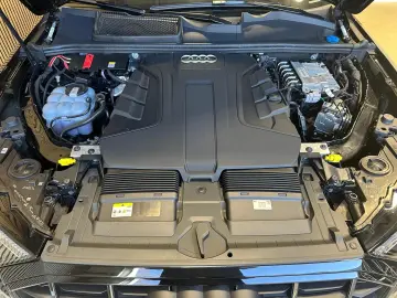 AUDI Q7 50 TDI S-LINE Competition Plus UVP  103.640€