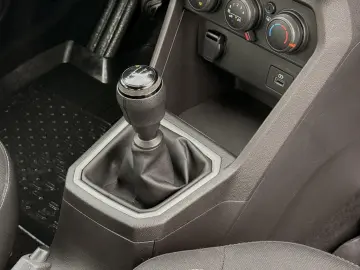 Dacia Logan TCe 90 MT5 Essential