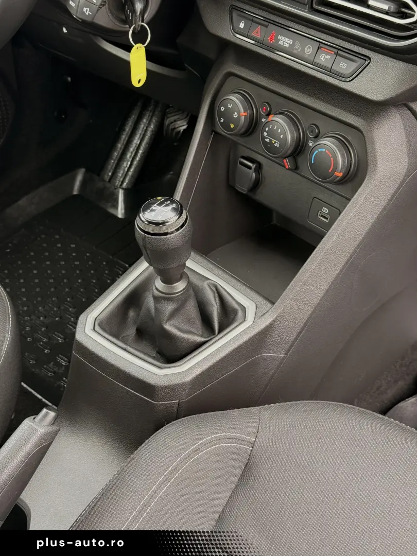 Dacia Logan TCe 90 MT5 Essential