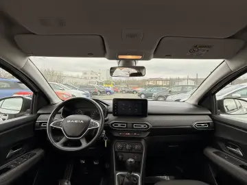 Dacia Logan TCe 90 MT5 Essential