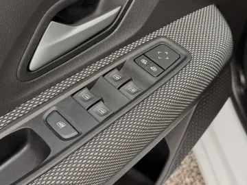 Dacia Logan TCe 90 MT5 Essential