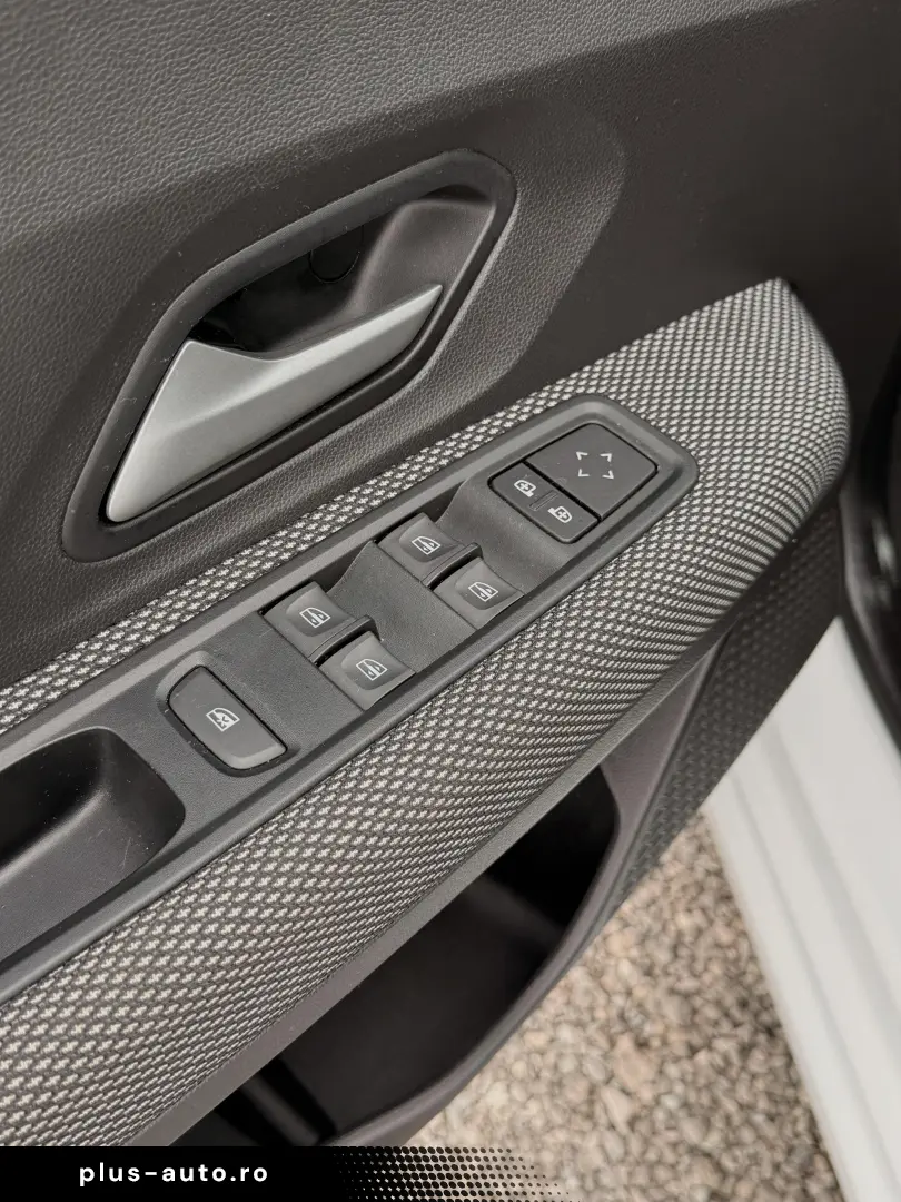 Dacia Logan TCe 90 MT5 Essential