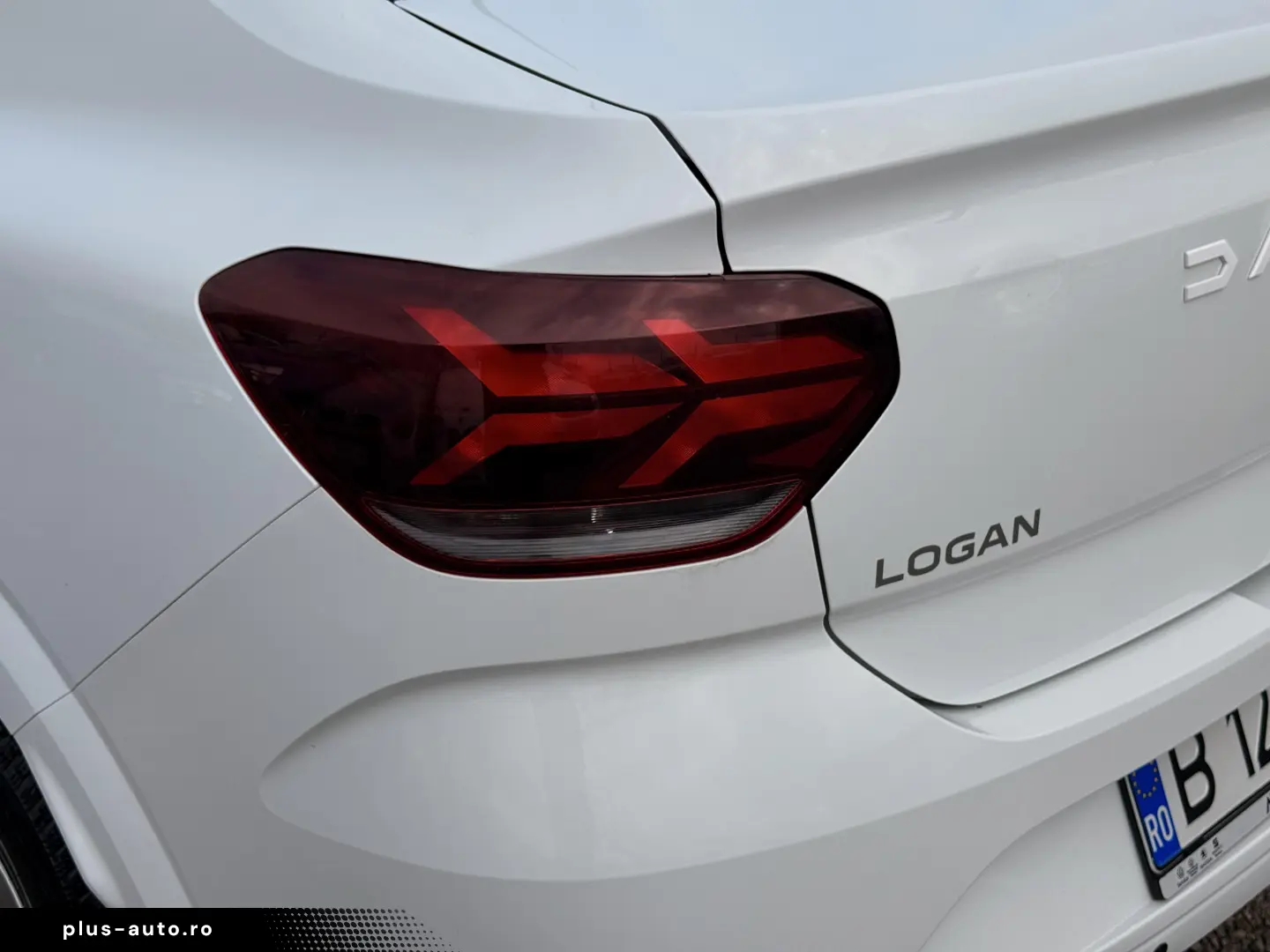 Dacia Logan TCe 90 MT5 Essential