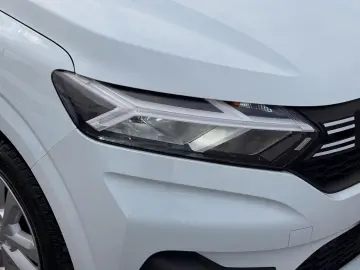 Dacia Logan TCe 90 MT5 Essential